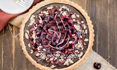 تارت الشوكولاته بالكرز سهل وسريع