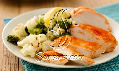 دجاج بصلصة سريراتشا مع القرنبيط