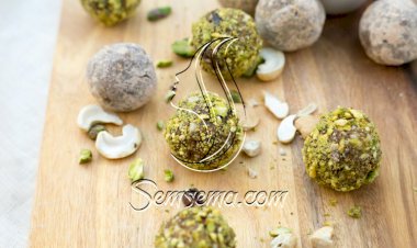 طريقة عمل كرات التمر بالفستق منال العالم