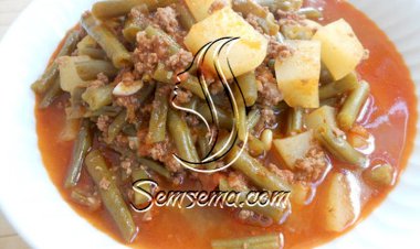 يخنة اللوبيا باللحمة على الطريقة اللبنانية