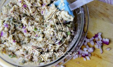 طريقة عمل سلطة التونة بالطحينة