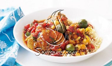 طريقة عمل دجاج مغربي بالفواكه المجففة