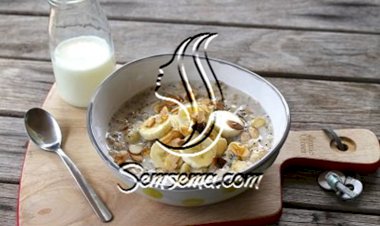 طريقة عمل عصيدة موز باللوز للاطفال