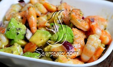 طريقة عمل سلطة الافوكادو بالقمرون او الربيان