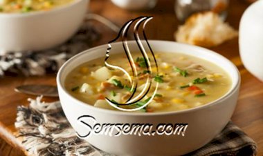 طريقة عمل شوربة البطاطس والذرة بالبصل