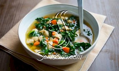 طريقة عمل شوربة السبانح بالدجاج