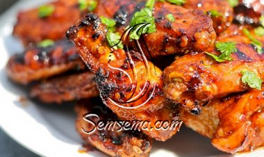 طريقة عمل أجنحة الدجاج بصلصة البافلو