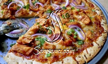 طريقة عمل بيتزا باربكيو الدجاج