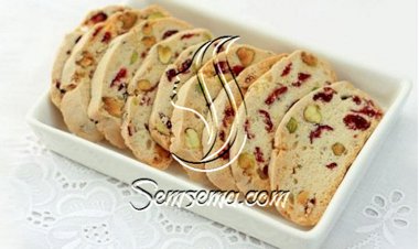 طريقة عمل بسكويت اللوز الايطالي