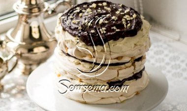 طريقة عمل كيكة الميرانغ بالشوكولاتة