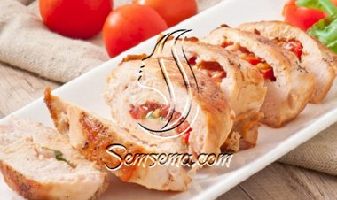 طريقة عمل لفائف الدجاج المحشية