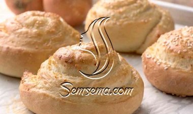 طريقة عمل خبز بالبصل والجبن