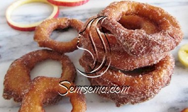 طريقة عمل شرائح التفاح المقلي بالقرفة