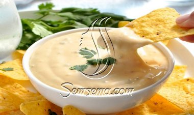 طريقة عمل صلصة الجبن للناتشوز