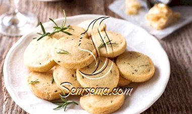 طريقة عمل بسكويت بالجبنة البارميزان