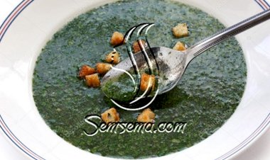 طريقة عمل شوربة الملوخية بالدجاج