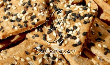 طريقة عمل معجنات بالسمسم