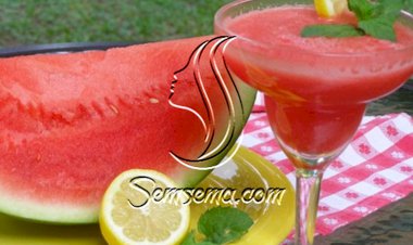طريقة عمل عصير البطيخ الاحمر بالنعناع