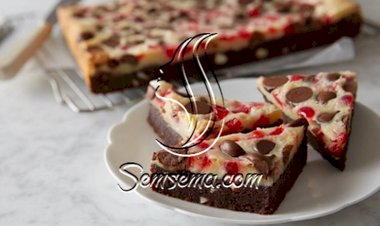 طريقة عمل كيك الشوكولاتة بالكرز