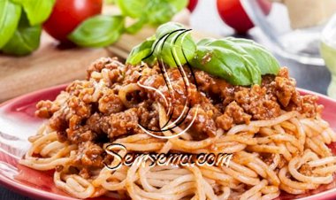 طريقة عمل السباجيتي باللحم المفروم