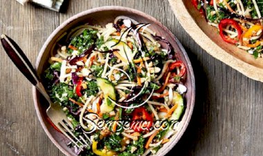 طريقة عمل سلطة النودلز الاسيوية