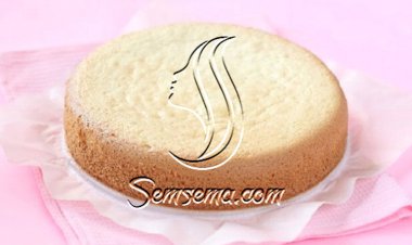 طريقة عمل كيك بدقيق اللوز