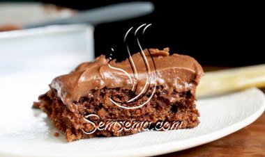 طريقة عمل كيكة الشوكولاته بالصوص هشة ولذيذة