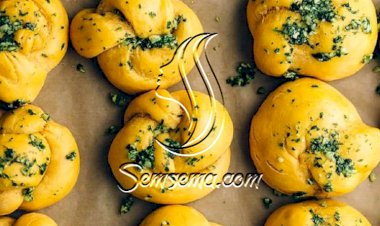 طريقة عمل معجنات البطاطا المهروسه بالثوم