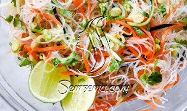 طريقة عمل سلطة النودلز المقرمشة