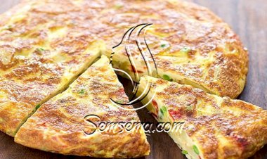 طريقة عمل العجة بالبيض والخضار سهلة