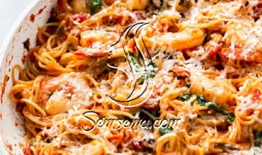 طريقة عمل مكرونة بالروبيان والصلصة الحمراء