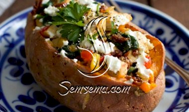 طريقة عمل البطاطس المحشية بالدجاج والفلفل والجبن