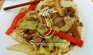 طريقة عمل ايدام خضار باللحم المفروم