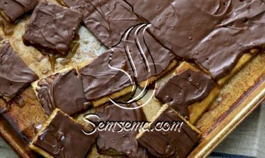 طريقة عمل صينية البسكويت بالشوكولاته