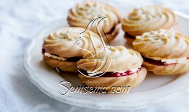 طريقة عمل بيتي فور محشي بالمربى