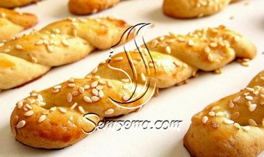 طريقة عمل الكعك اليوناني المجدول