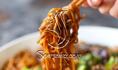 طريقة عمل النودلز الصيني بالصويا صوص