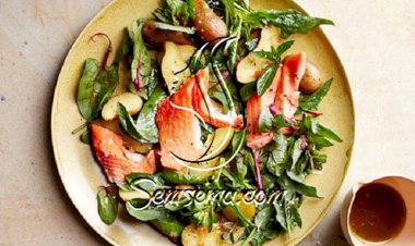 طريقة عمل سلطة السلمون بالسبانخ