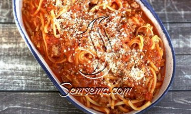 طريقة عمل مكرونة اسباجتي بالصلصة الحمراء