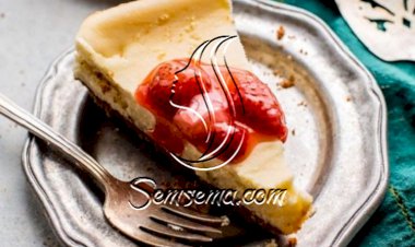 طريقة عمل تشيز كيك بالفراولة في الفرن