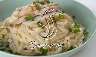 طريقة عمل مكرونة فيتوتشيني بالدجاج والكريمة