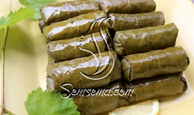 طريقة عمل ورق عنب حامض