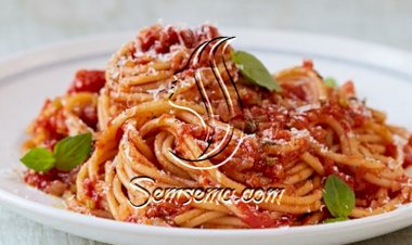 طريقة عمل مكرونه حمراء بالخضار