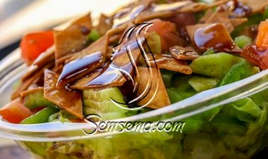 طريقة عمل سلطة الفتوش اللبنانية