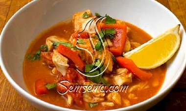 طريقة عمل شوربة السمك الحمراء