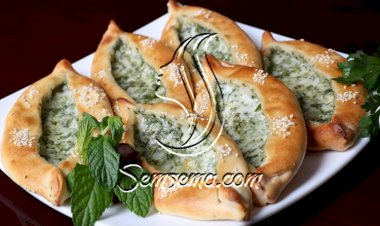 طريقة عمل فطائر بالجبنة البيضاء