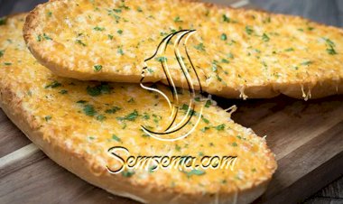 طريقة عمل خبز الثوم بالجبن