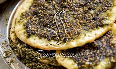 طريقة عمل عجينة المناقيش السورية