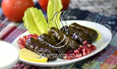 طريقة عمل ورق العنب بزيت الزيتون والليمون