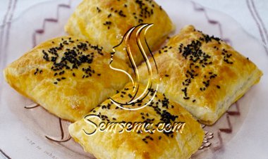 طريقة عمل فطائر الدجاج بالبف باستري